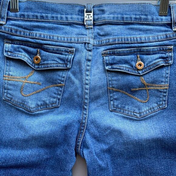 Tommy Jeans Denim Bermuda Short - 9 - Picture 6 of 6
